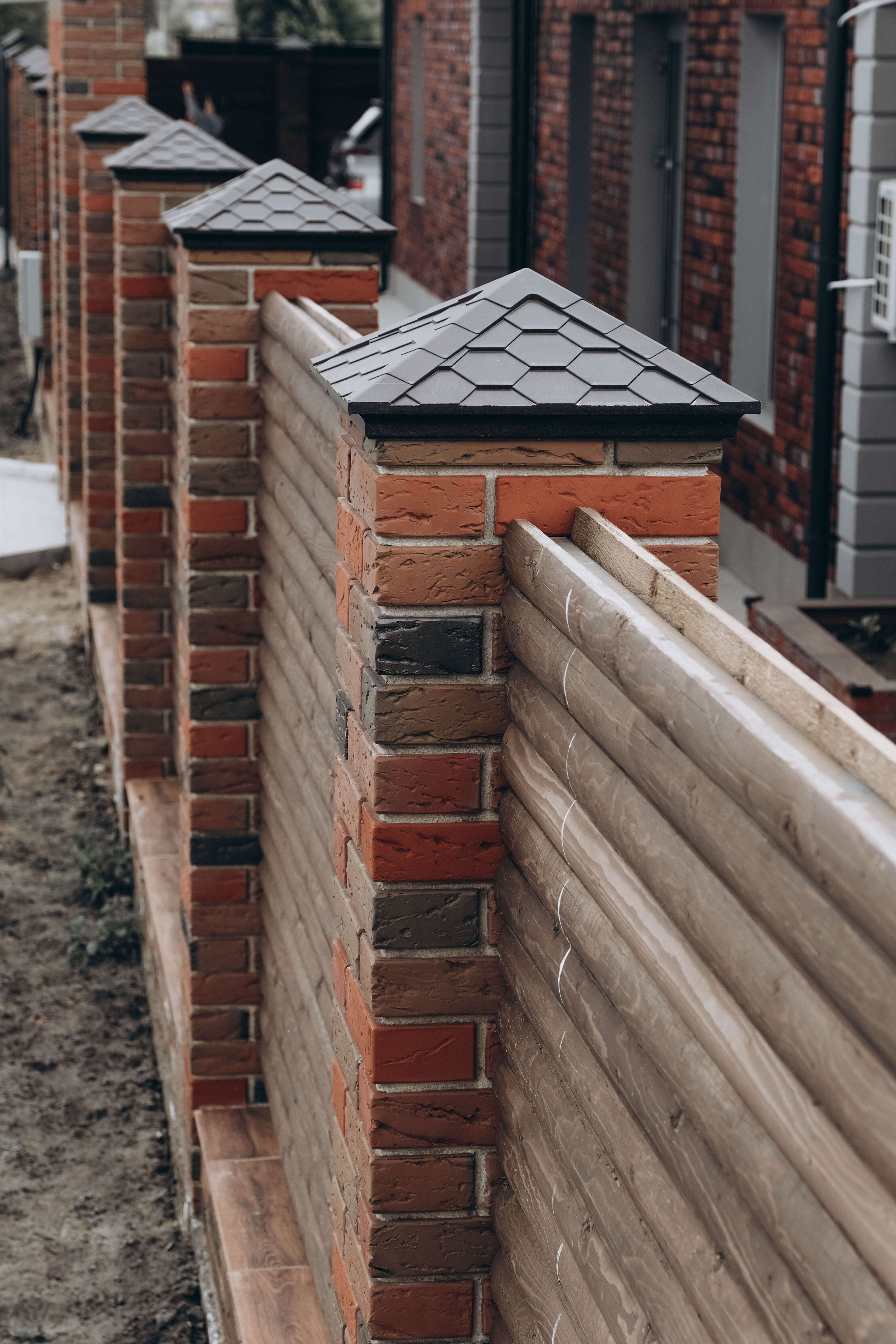 Колпак Zking Эверест Коричневый на столб 1.5х1.5 кирпича (390х390мм) в Твери фото